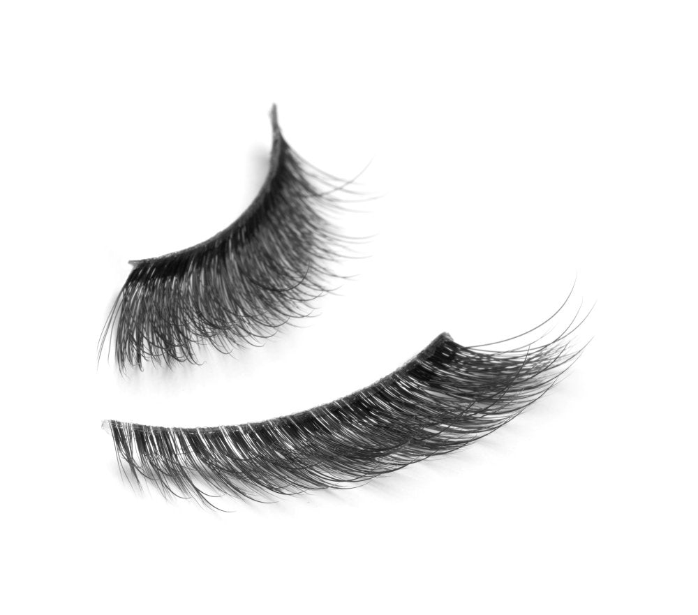 Eylure Light and Wispy 160 Cat Eye Lashes