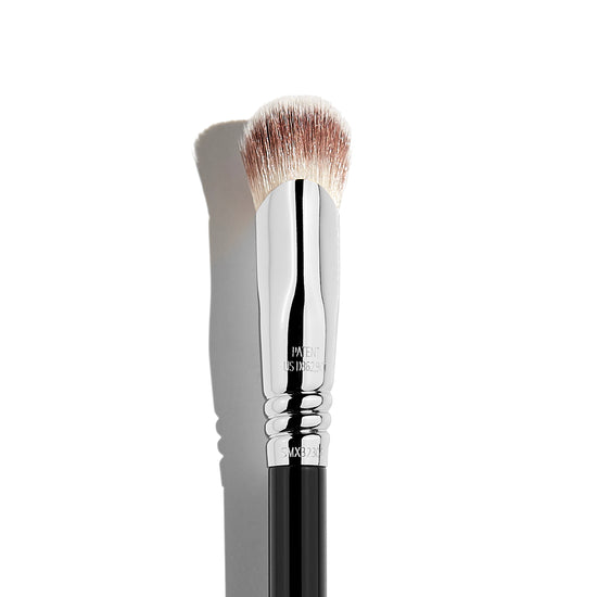 Sigma Beauty F72 Soft Angled Brush