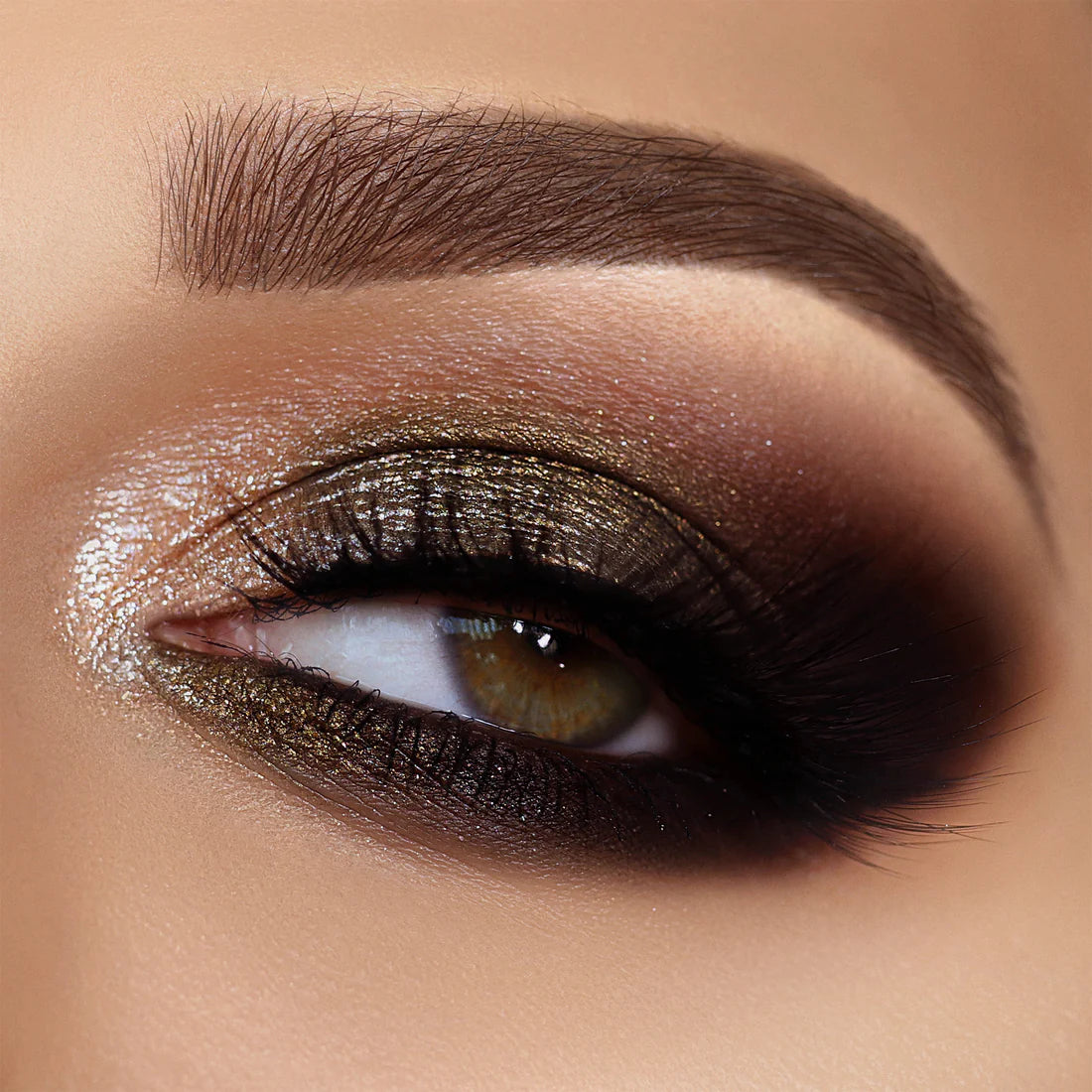 Load image into Gallery viewer, Pat McGrath Mini Eye Shadow Palette Sublime Smoke
