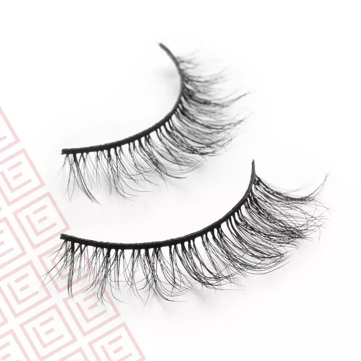 Load image into Gallery viewer, Eylure Blossom Faux Mink Flutter &amp;amp; Curl Eyelashes
