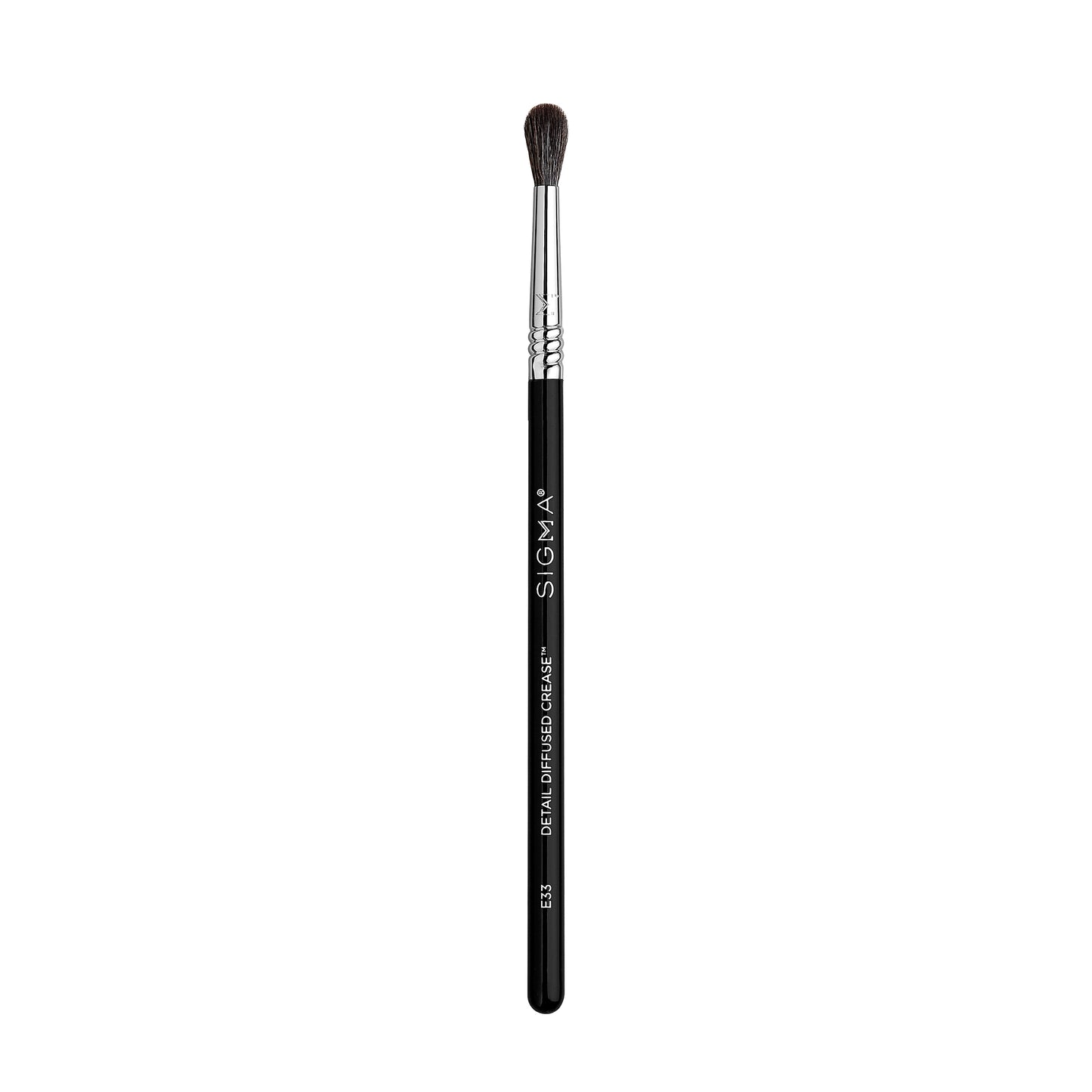 Load image into Gallery viewer, Sigma Beauty E33 Detail Diffused Crease Brush
