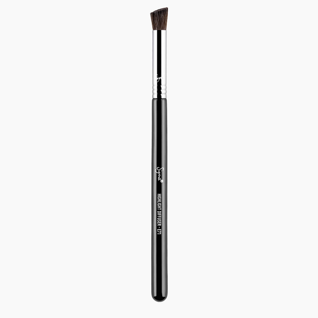 Sigma Beauty E71 Highlight Diffuser Brush