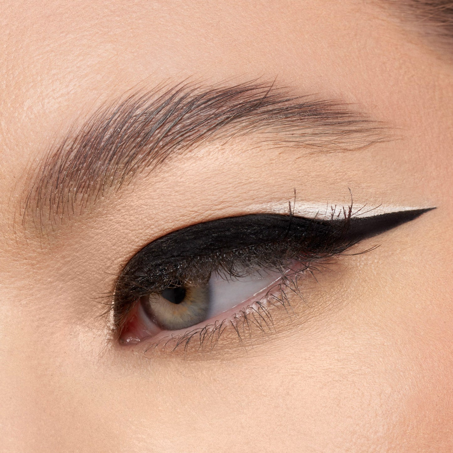 Stila Stay All Day® Dual-Ended Waterproof Liquid Eye Liner: Two Colours - Intense Black and Snow