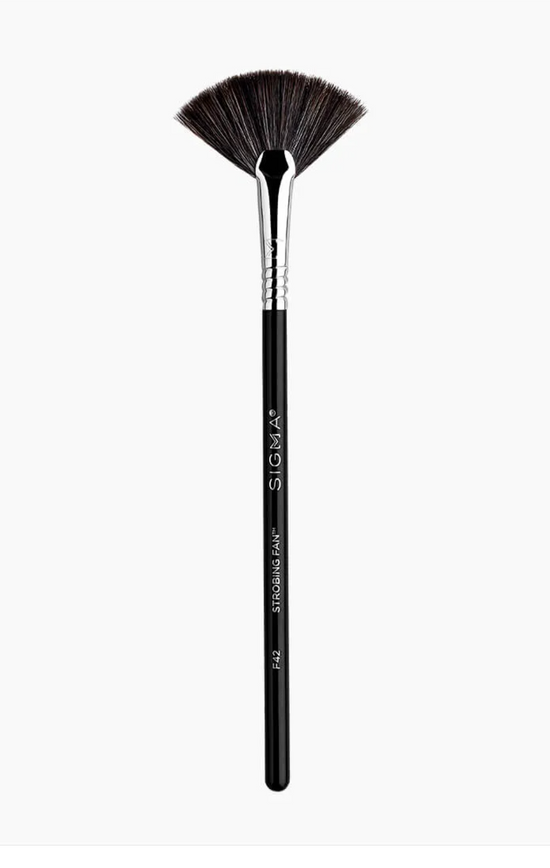 Sigma Beauty F42 Strobing Fan™ Brush