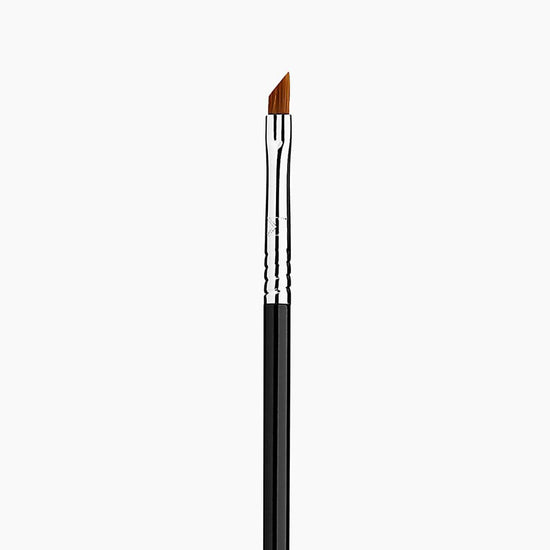 Sigma Beauty E06 Winged Liner